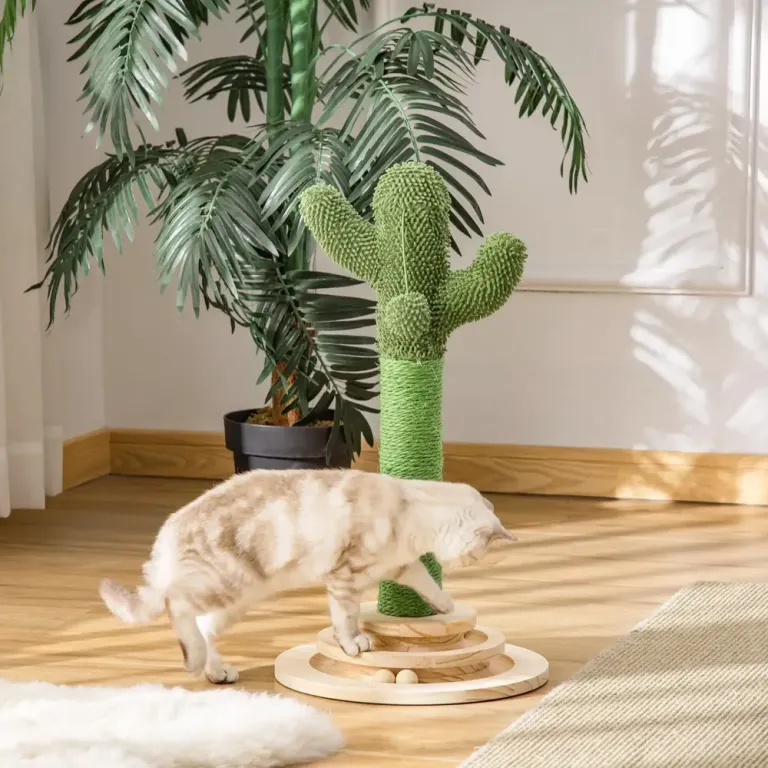 Kaktusformat Klösträd med Lekboll Rolig Klösmöbel i 60 cm