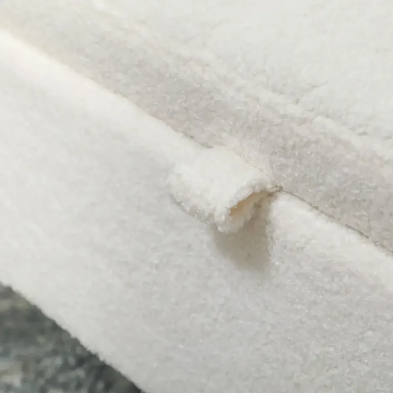 Bänk Förvaringsbänk Vit av Teddy Sammet Oval Fleece Silverben