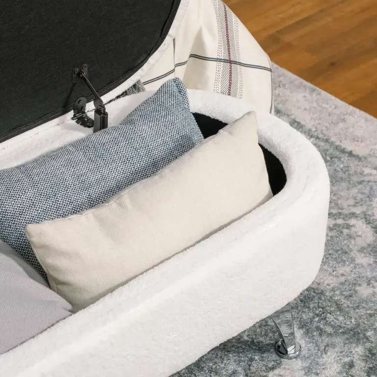Bänk Förvaringsbänk Vit av Teddy Sammet Oval Fleece Silverben