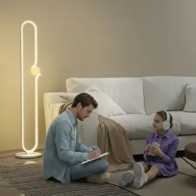 LED Golvlampa med Musiknotdesign Glasskärm i Metall, Vit