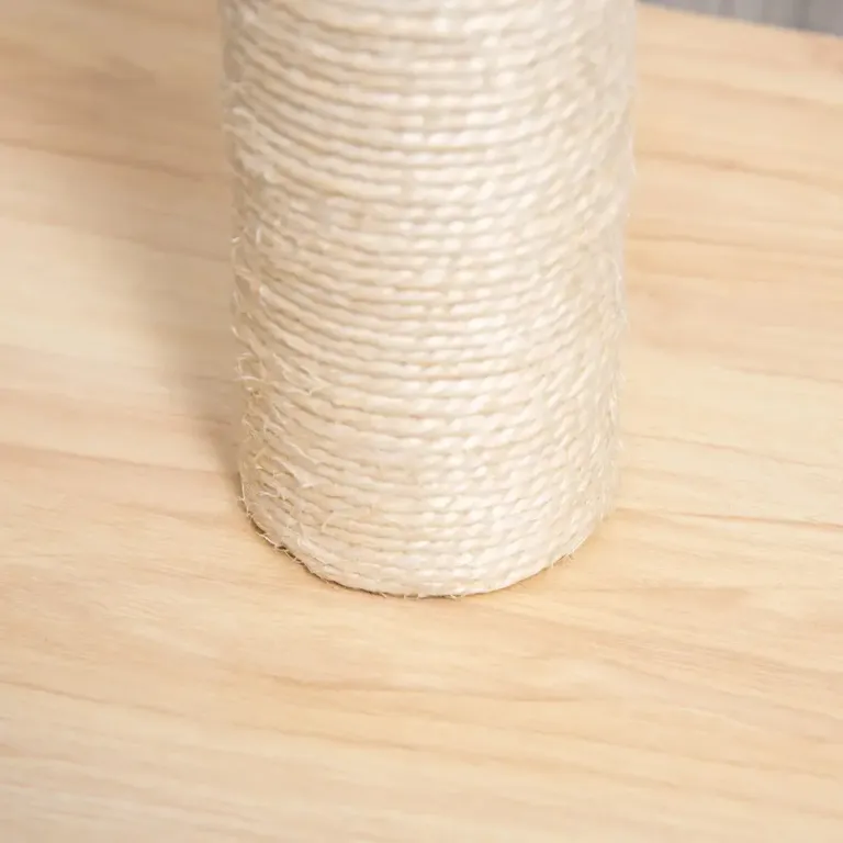 Klöspelare i Sisal med Lekboll Klösträd 60 cm