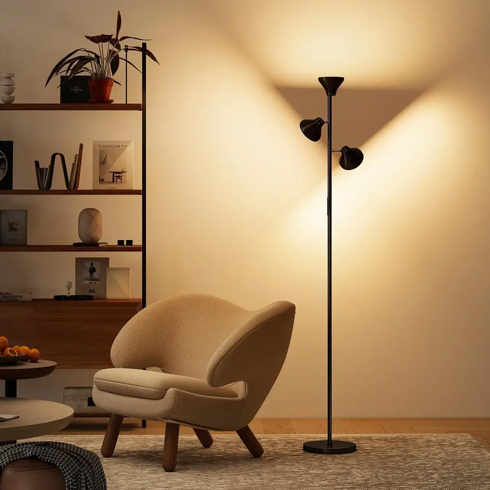 Golvlampa Dimbar Svart Metall 3 Roterbara Huvuden RGB
